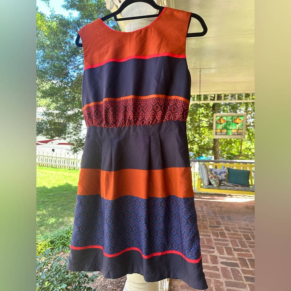 Anne Taylor LOFT sleeveless dress